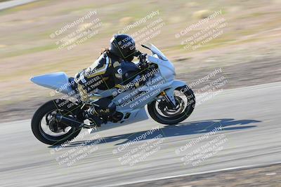 media/Feb-05-2023-Classic Track Day (Sun) [[c35aca4a42]]/Group 2/session 4 turn 4/